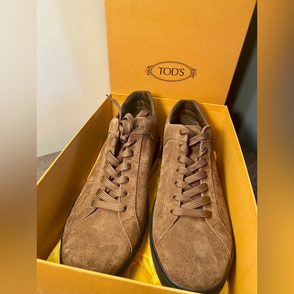 Tod’s Suede Tan Mounok 83 Sneaker (Never Worn in Box) - Picture 5 of 9